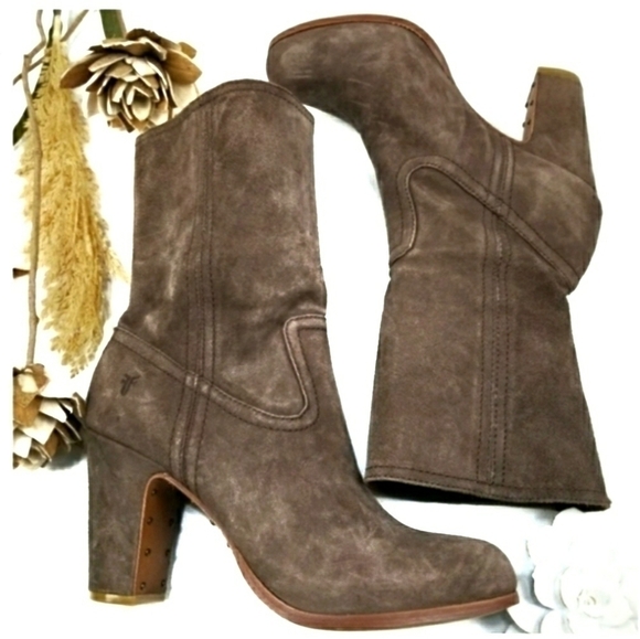 FRYE  Brown Suede Studded Sole Heel Boot 9.5m - Picture 8 of 8